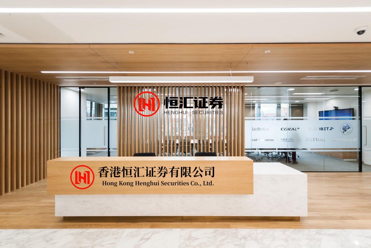 犇盈配资平台 杨彬在沪民企报告会谈“家国同心”：没有企业家的时代，只有...